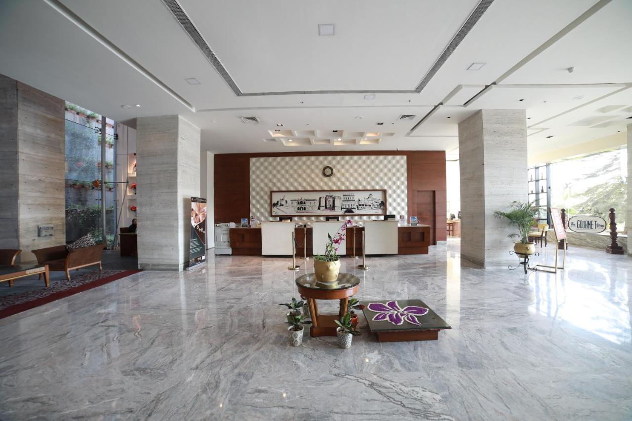 The Orchid Hotel Hinjewadi Pune Exteriör bild Lobby