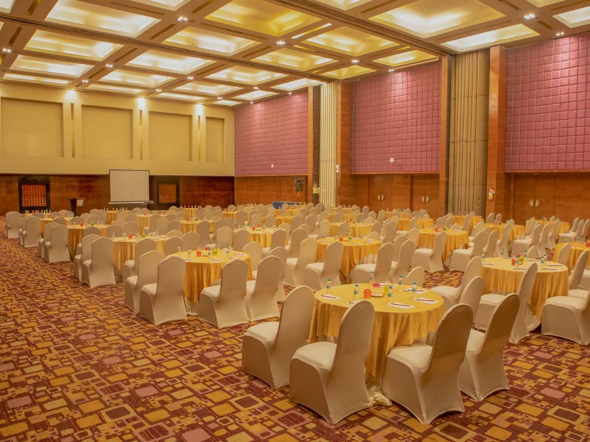 The Orchid Hotel Hinjewadi Pune Exteriör bild The Grand Ballroom