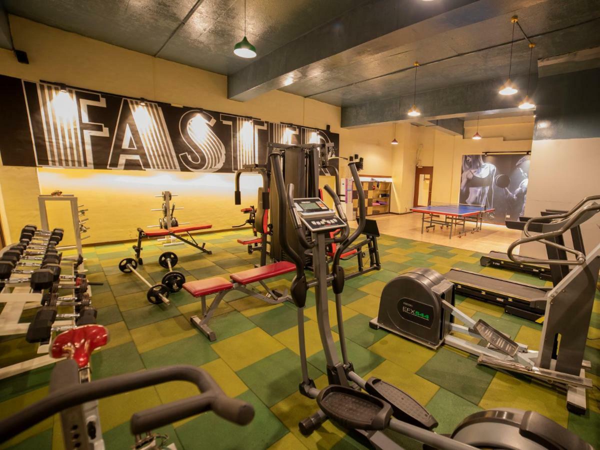 The Orchid Hotel Hinjewadi Pune Exteriör bild FAST Gym